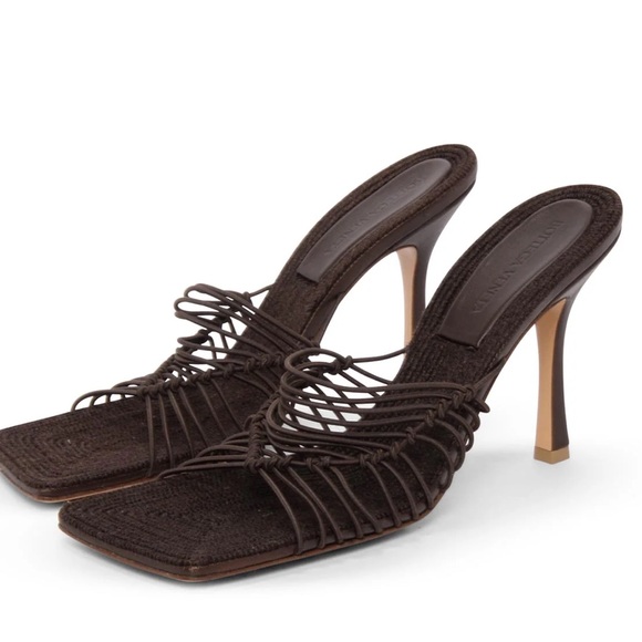 Designer brown wiven heels. Fits 9.5 - Picture 1 of 5